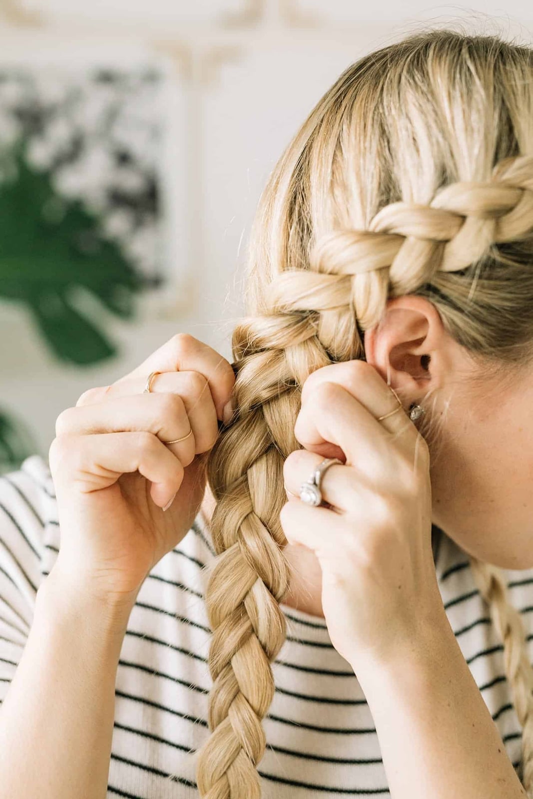 Collarbone Blonde Dutch Braid Collarbone Blonde Dutch Braid — Simple Braids on Top