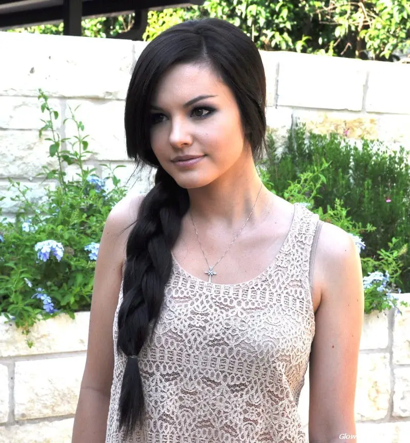 Mid-Back Dark Brown Voluminous Braid With A Woman With Thick Mid-Back Dark Brown Voluminous Braid With A Woman With Thick — Simple Braids to the Side