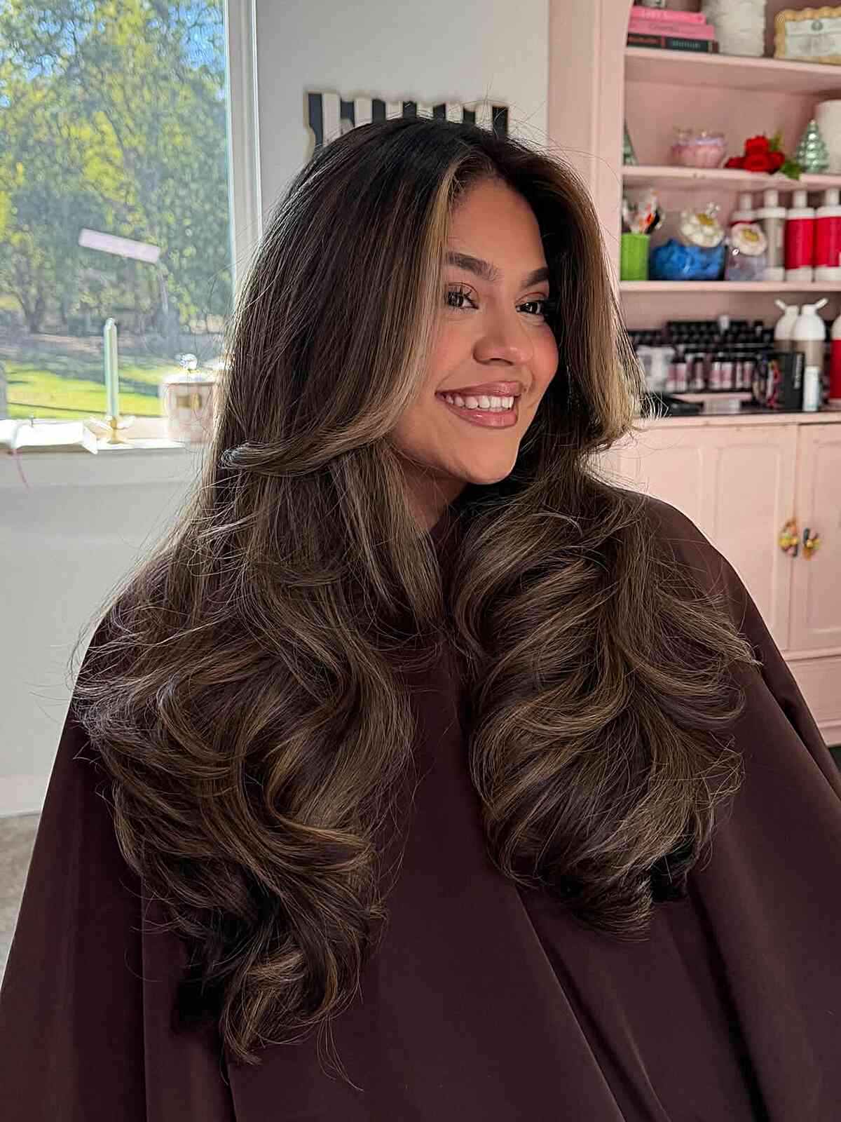 Mid-Back Chocolate Brown With Face-Framing Layers and Curtain Bangs Mid-Back Chocolate Brown With Face-Framing Layers and Curtain Bangs — Simple Brown Highlights