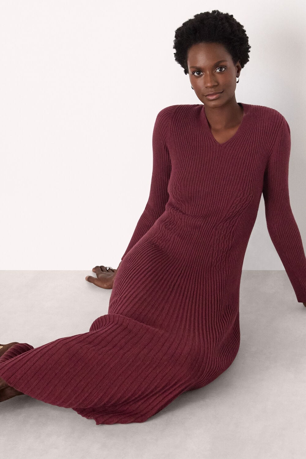Fitted Burgundy Ribbed Knit Dress Fitted Burgundy Ribbed Knit Dress — Simple Burgundy Outfits for Women