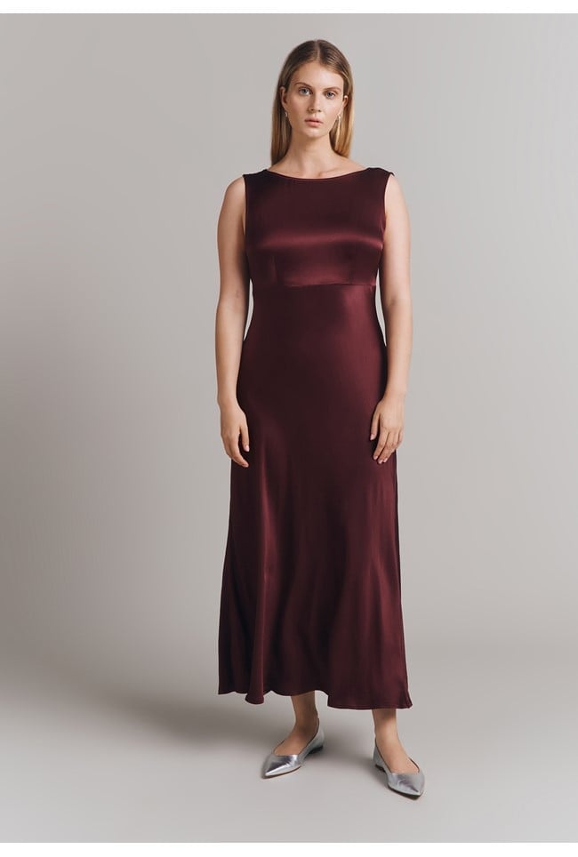 Burgundy Satin Midi Dress with Boat Neckline Burgundy Satin Midi Dress with Boat Neckline — Simple Burgundy Outfits for Women