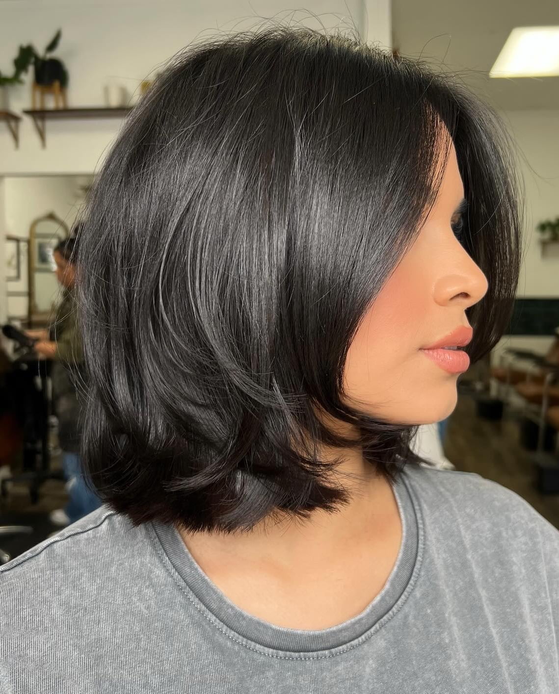 Glossy Butterfly With Blonde Balayage Glossy Butterfly With Blonde Balayage — Simple Butterfly Haircut