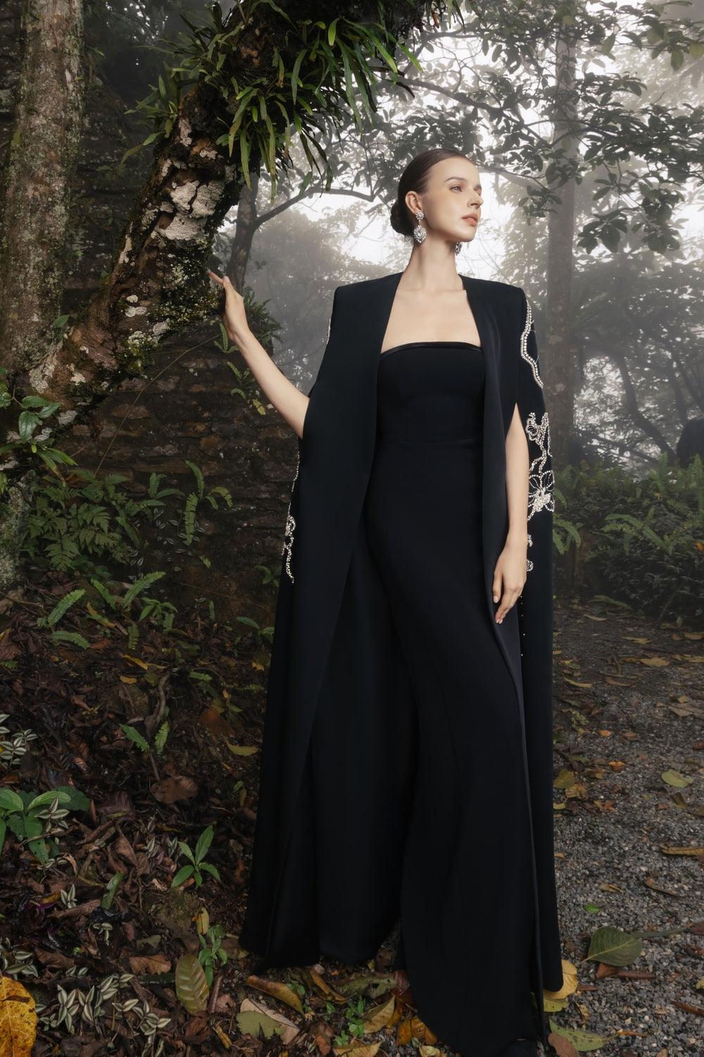 Stylized Sleeve Slit Long Cape With Straight Strapless Basic Dress Set