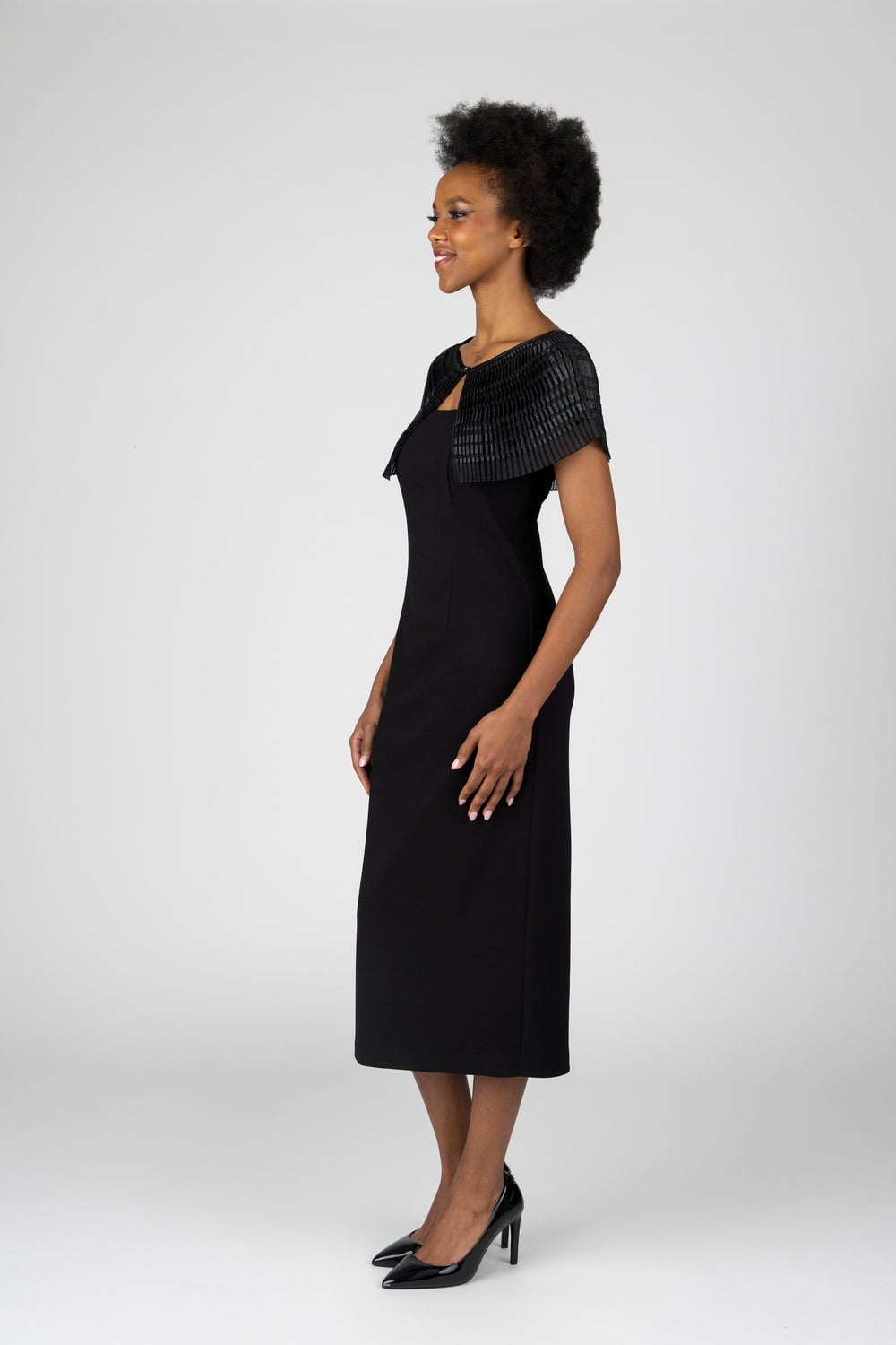 Sheath Dress with Pleated Capelet Sheath Dress with Pleated Capelet — Simple Cape Outfits