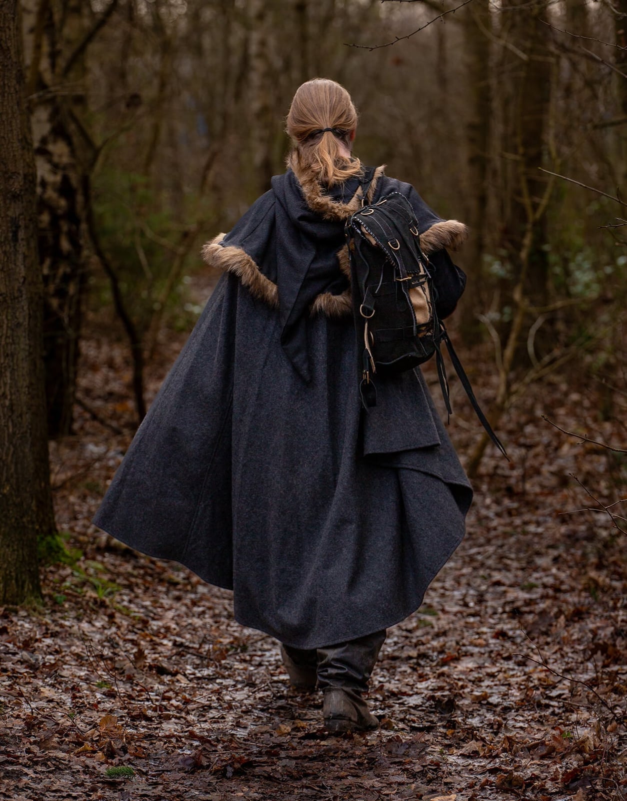 Dark Gray Wool Cape with Fur Trim and Hood Dark Gray Wool Cape with Fur Trim and Hood — Simple Cape Outfits