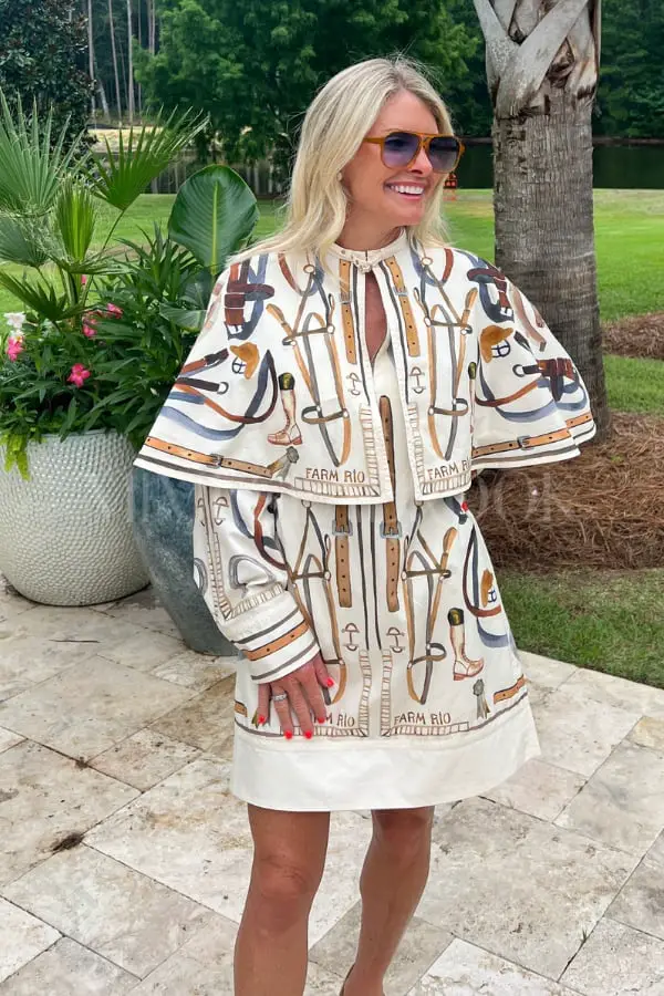 Resort Wear Cape Jacket Over Mini Dress Simple Cape Outfits