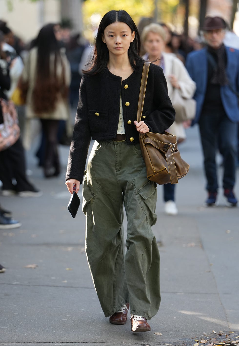Cargo Pants Are Coming For Your 2026 Wardrobe. Here's 6 To Buy And Style Now