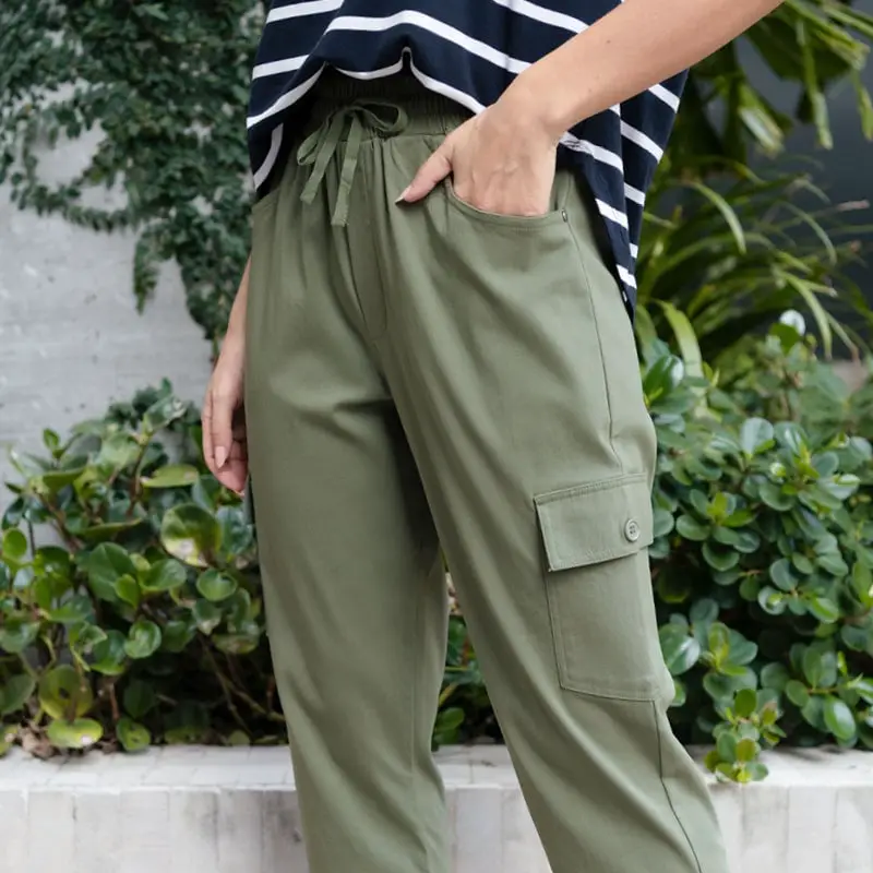 Olive Green Cargo Pants With Buttoned Pocket Detail — Simple Cargo Pants Outfits