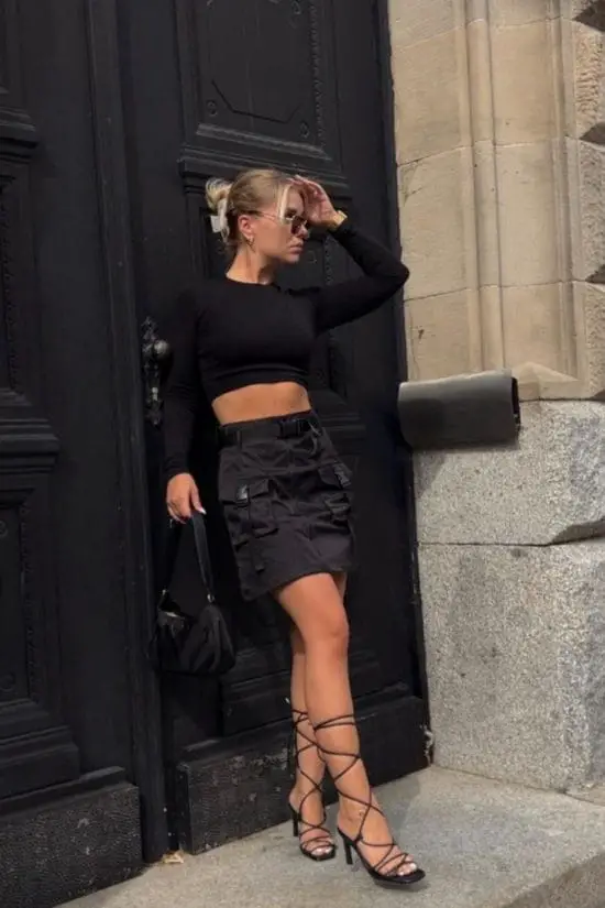 Black Mini Cargo Skirt With Long Sleeve Crop Top and Heels Black Mini Cargo Skirt With Long Sleeve Crop Top and Heels — Simple Cargo Skirt Outfits