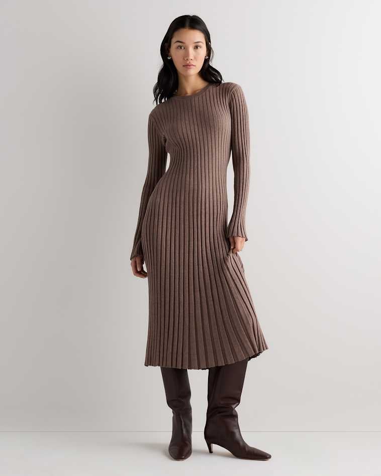 Brown Ribbed Knit Midi Dress With Boots Brown Ribbed Knit Midi Dress With Boots — Simple Casual Dresses Outfits