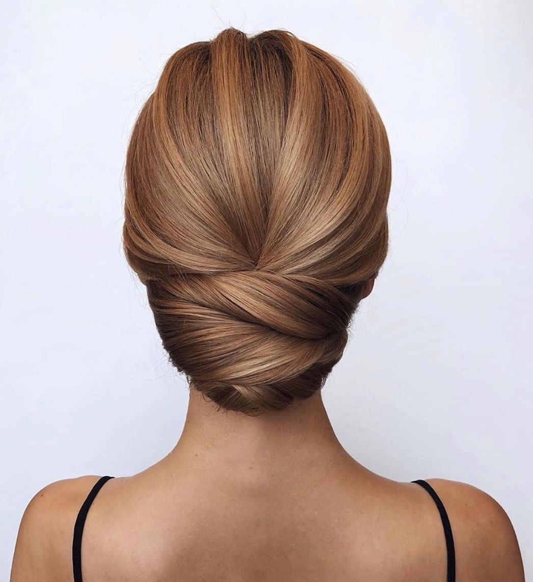 Sleek Low Bun With Light Brown Highlights Sleek Low Bun With Light Brown Highlights — Simple Casual Updo