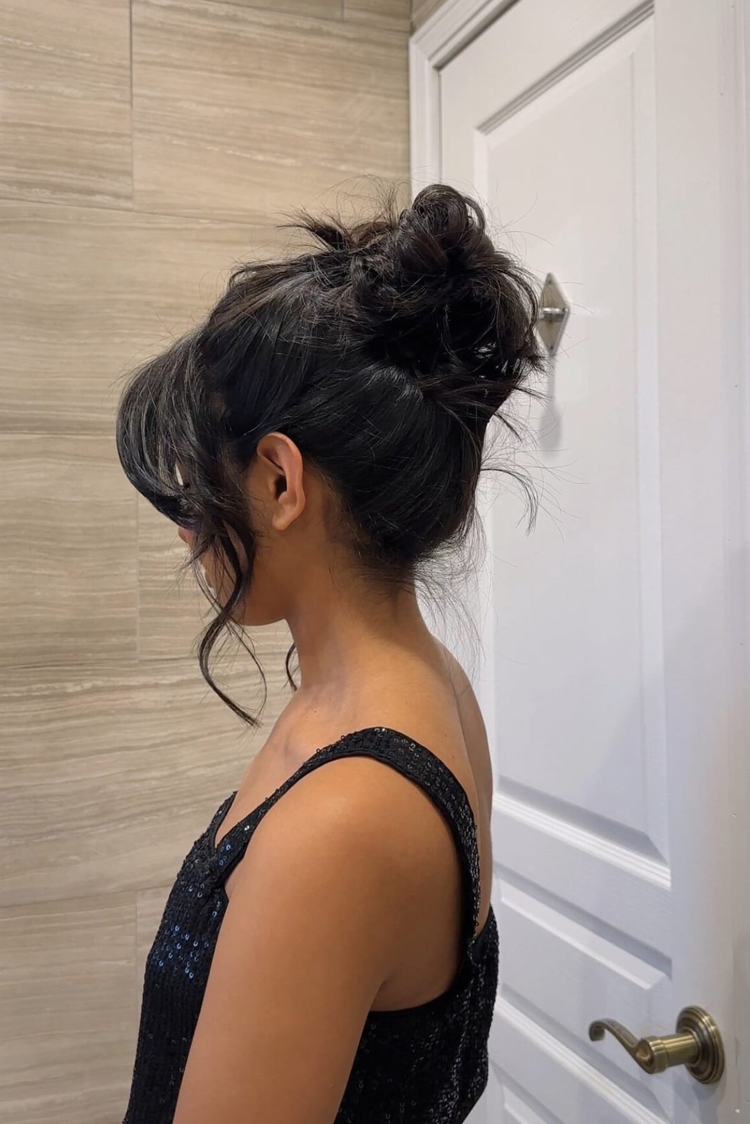 Side Messy Bun With Dark Brown Tendrils Side Messy Bun With Dark Brown Tendrils — Simple Casual Updo