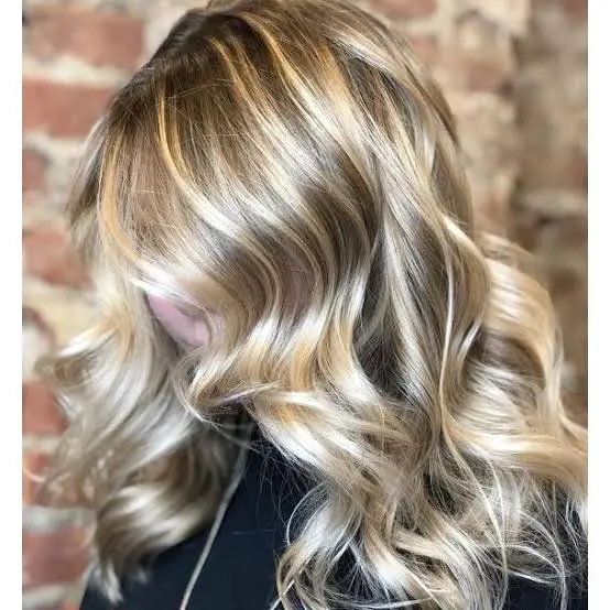 Shoulder Length Multi-Tonal Champagne Blonde — Simple Champagne Blonde