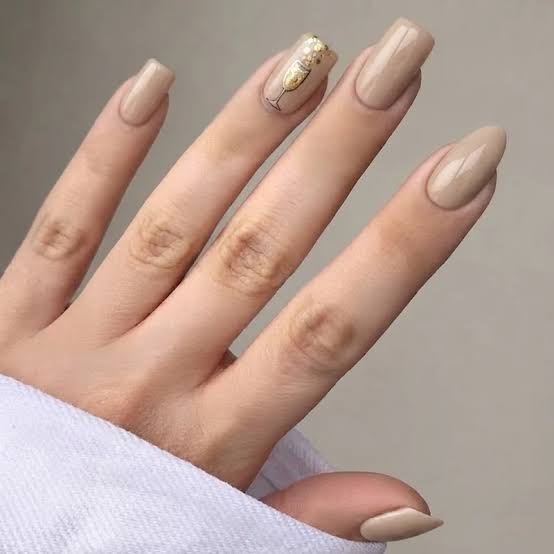 Square Champagne Glass Art Nails Square Champagne Glass Art Nails — Simple Champagne Nails
