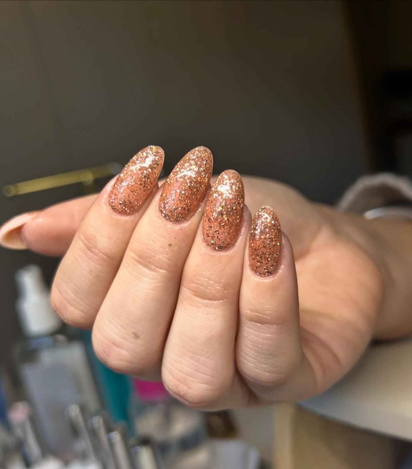 Almond Peach Gold Glitter Gradient Almond Peach Gold Glitter Gradient — Simple Champagne Nails
