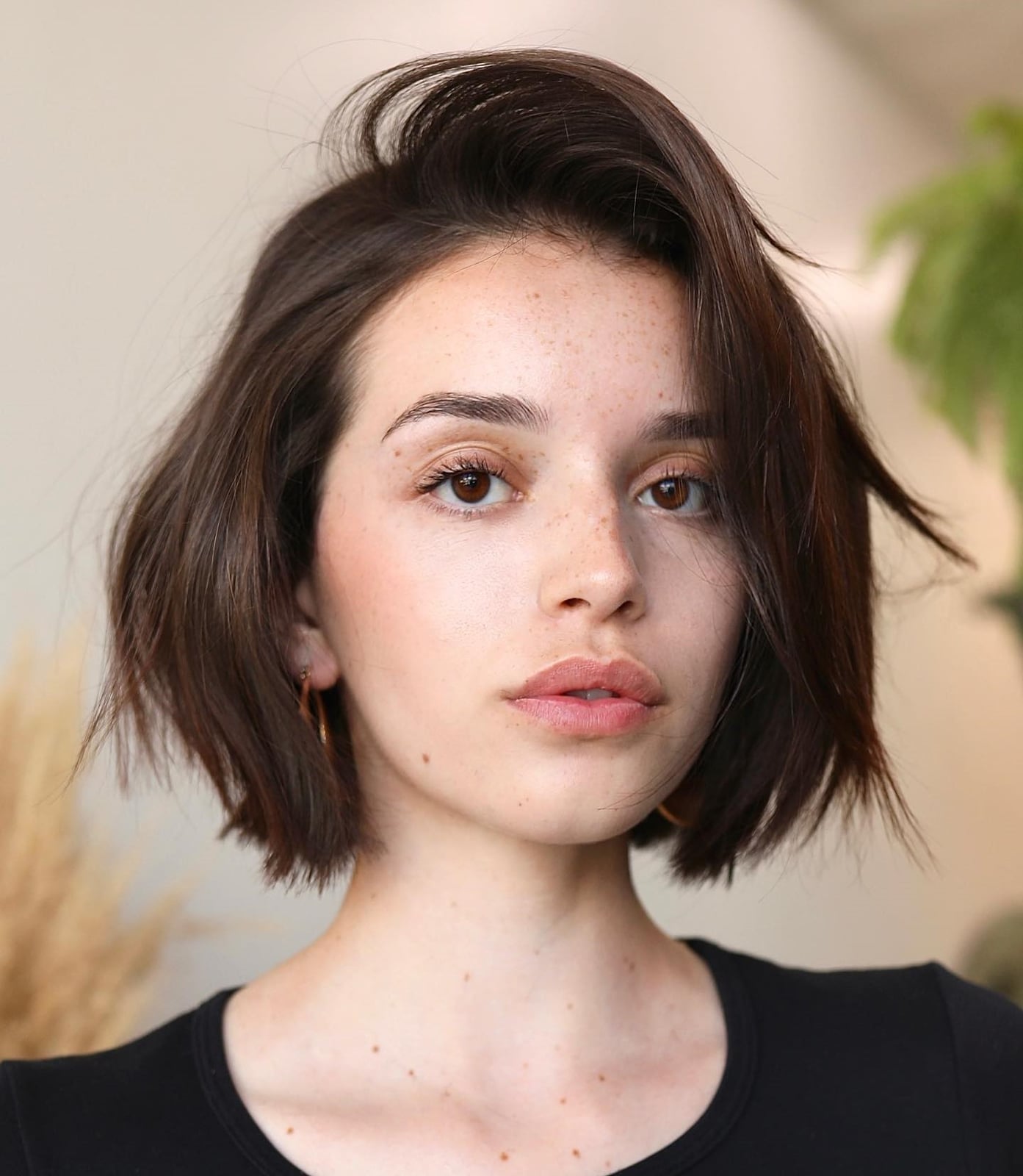 Air-Dried Chin Length Bob With Natural Texture Air-Dried Chin Length Bob With Natural Texture — Simple Chin Length Bob