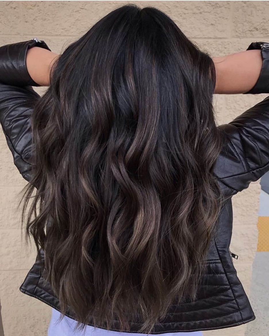 Mid-Back Dark Brown With Subtle Caramel Tones Mid-Back Dark Brown With Subtle Caramel Tones — Simple Chocolate Balayage