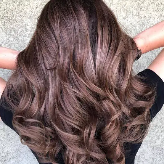 Dimensional Chocolate Brown Flowing Waves — Simple Chocolate Highlights