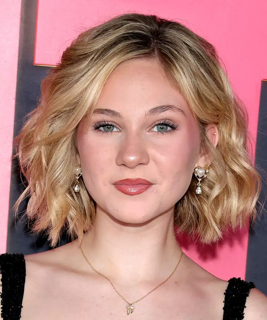 Collarbone Bob Face Framing Layers Collarbone Bob Face Framing Layers — Simple Choppy Bob