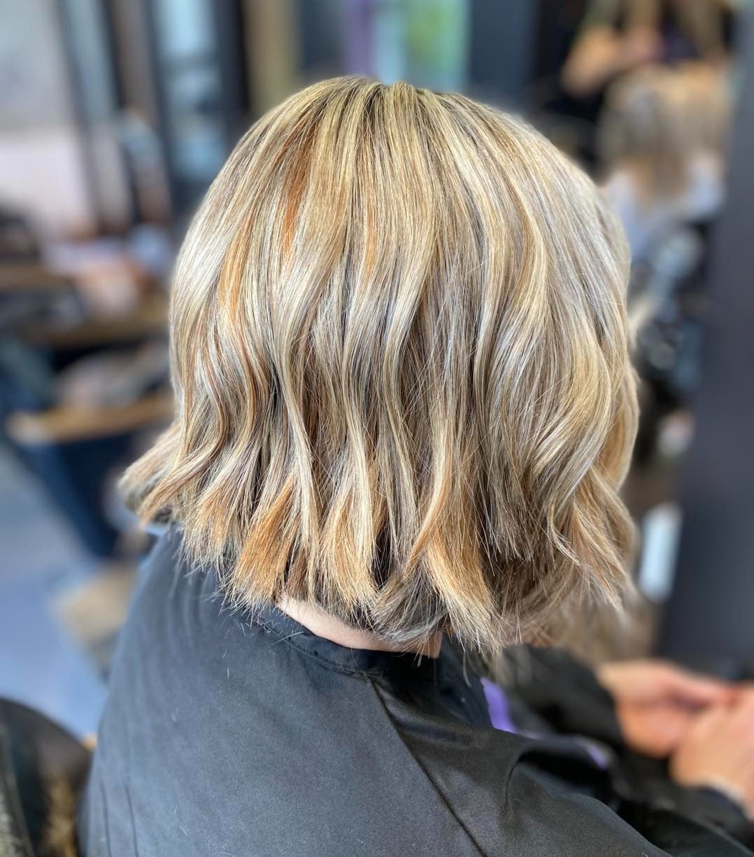 Chin Length Bob Voluminous Blowout Chin Length Bob Voluminous Blowout — Simple Choppy Bob