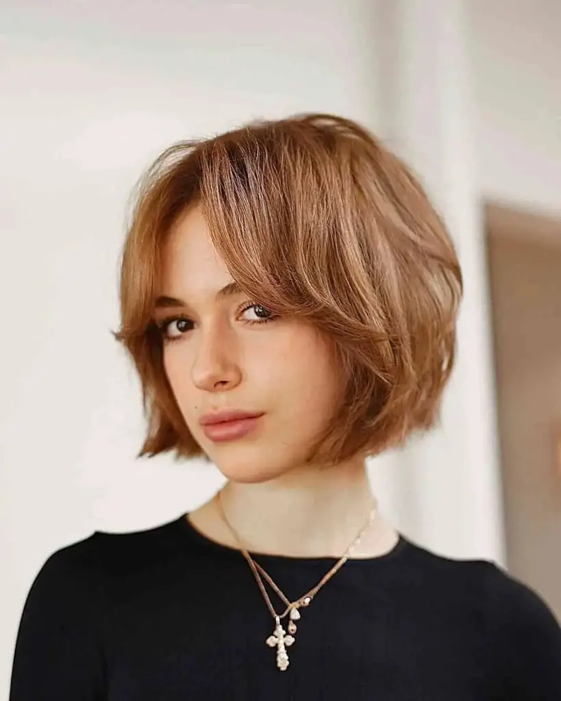 Chin Bob With Warm Brown Balayage and Loose Waves Chin Bob With Warm Brown Balayage and Loose Waves — Simple Choppy Bob Hairstyles