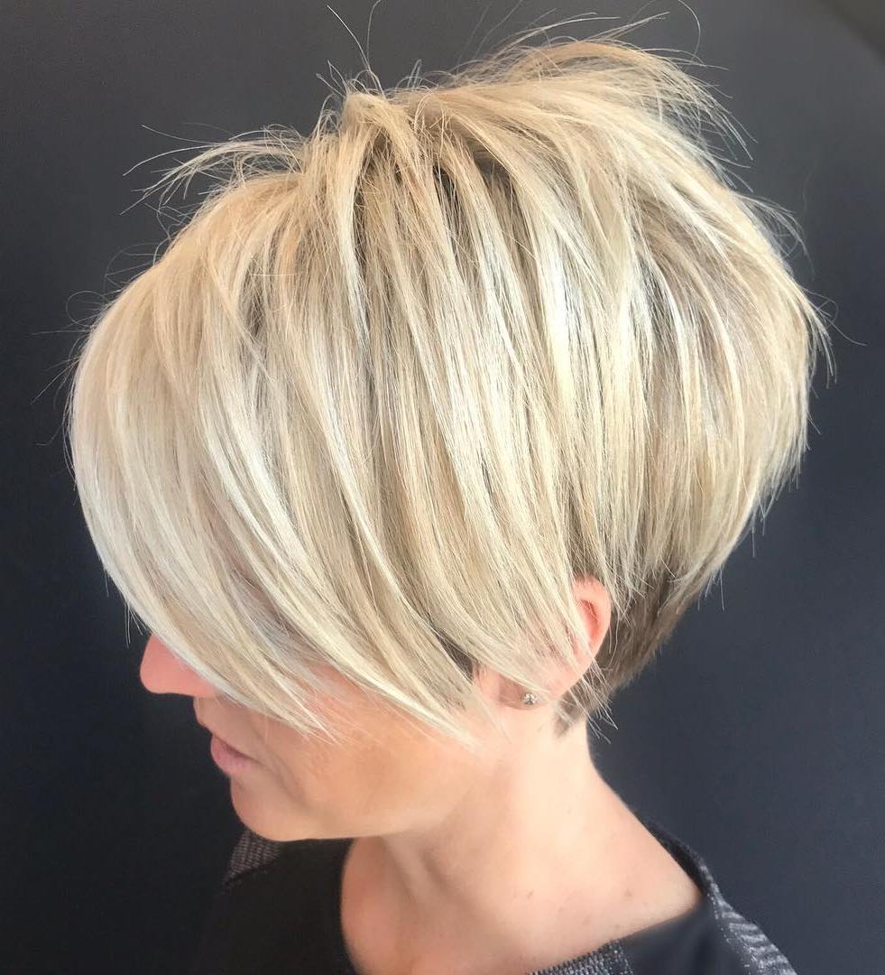 Short Pixie Bob With Choppy Layers and Side Swept Fringe Short Pixie Bob With Choppy Layers and Side Swept Fringe — Simple Choppy Bob Hairstyles