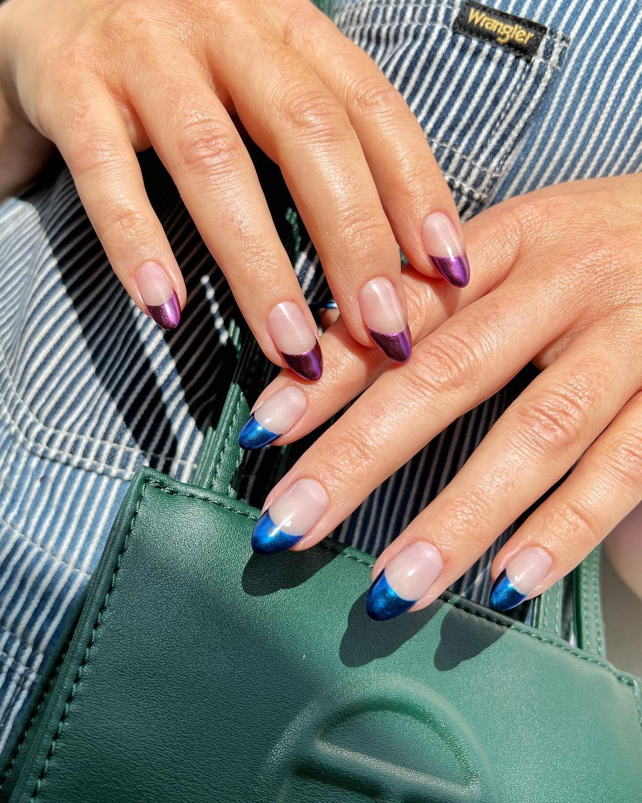 Almond Nails With Alternating Color Chrome Tips Almond Nails With Alternating Color Chrome Tips — Simple Chrome French Tip Nails