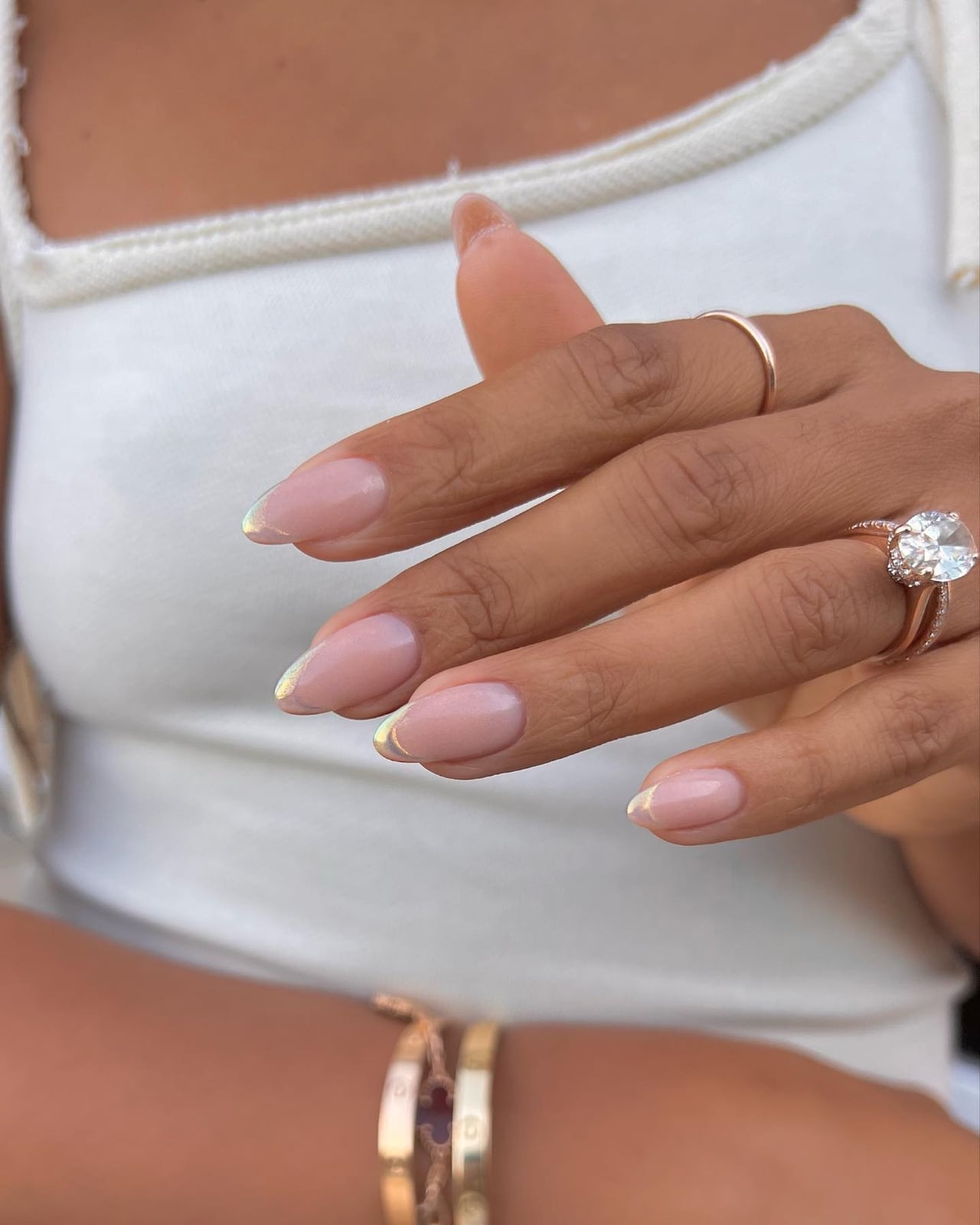 Medium Almond Nails With Iridescent Chrome Tips, Close-Up Take Medium Almond Nails With Iridescent Chrome Tips, Close-Up Take — Simple Chrome French Tip Nails