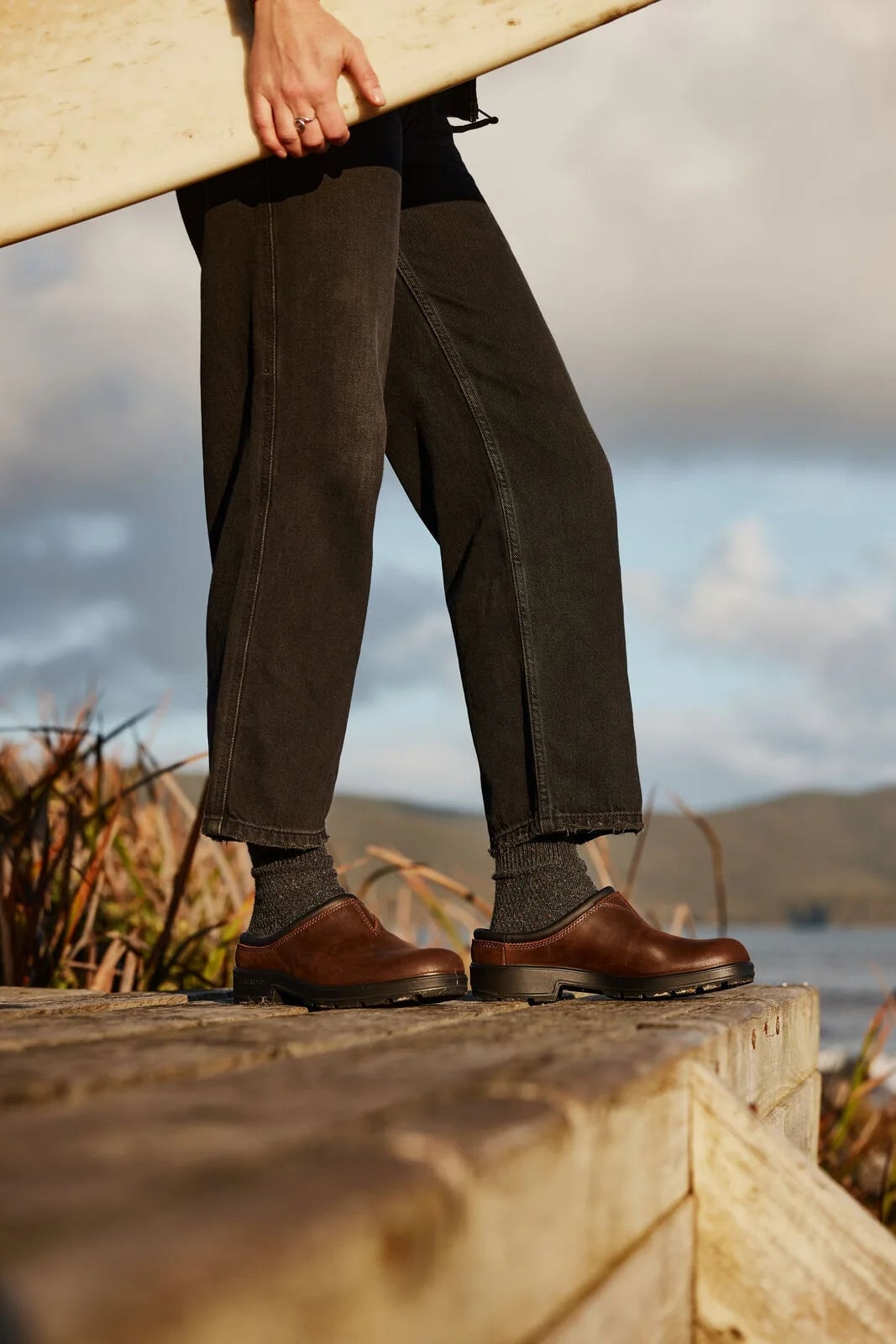 Brown Leather Clogs with Chunky Sole and Wide-Leg, Office-Safe Version Brown Leather Clogs with Chunky Sole and Wide-Leg, Office-Safe Version — Simple Clogs Outfits
