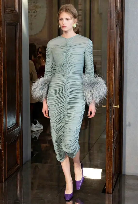 Pale Blue Ruched Dress with Feather Cuffs and Purple Pointed Heels Pale Blue Ruched Dress with Feather Cuffs and Purple Pointed Heels — Simple Cocktail Outfits