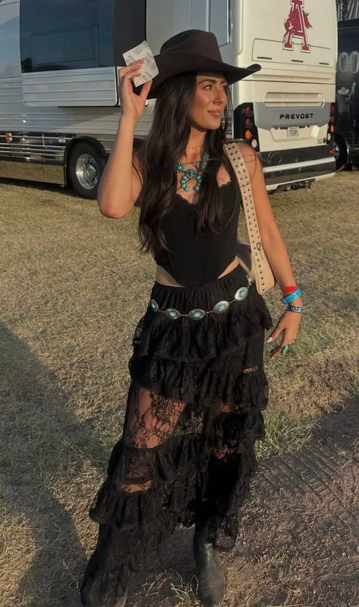 Tiered Lace Skirt and Corset Top Tiered Lace Skirt and Corset Top — Simple Cowboy Hat Outfits