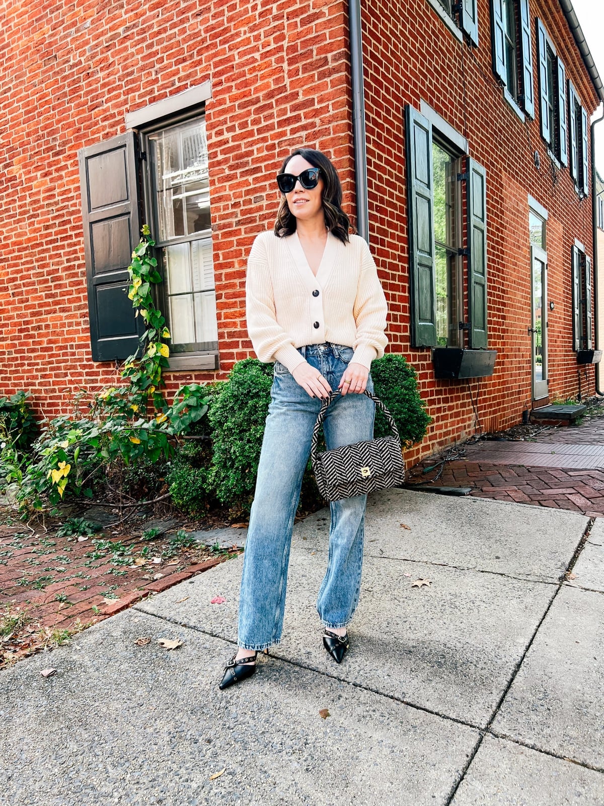 Cream Cardigan with Straight-Leg Jeans Cream Cardigan with Straight-Leg Jeans — Simple Cropped Cardigan Outfits