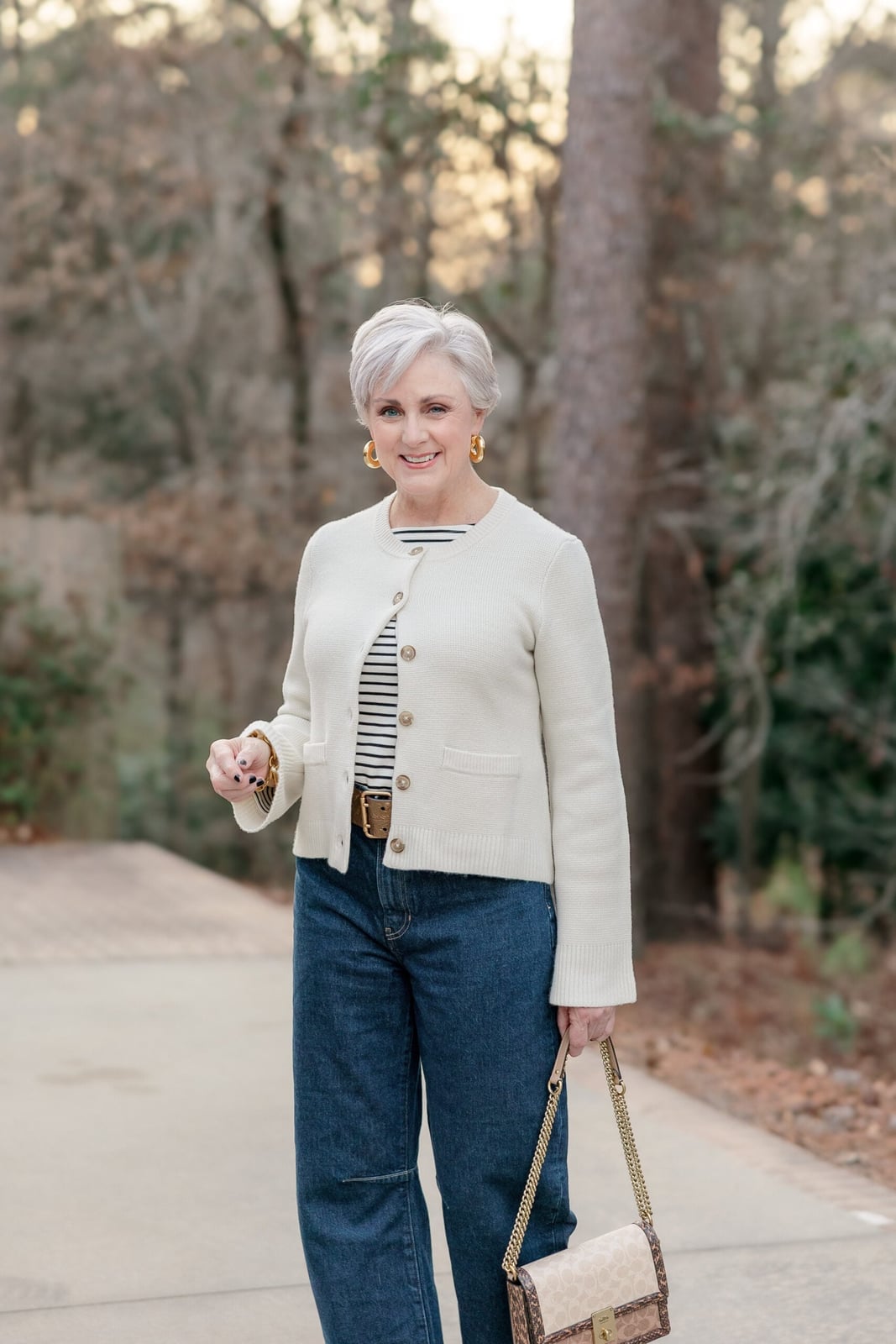 Cream Cardigan with Striped Top and Wide-Leg Jeans Cream Cardigan with Striped Top and Wide-Leg Jeans — Simple Cropped Cardigan Outfits
