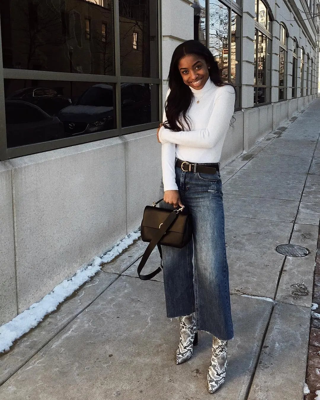 Denim Wide Leg Culottes With White Turtleneck And Snakeskin Boots Denim Wide Leg Culottes With White Turtleneck And Snakeskin Boots — Simple Culottes Outfits