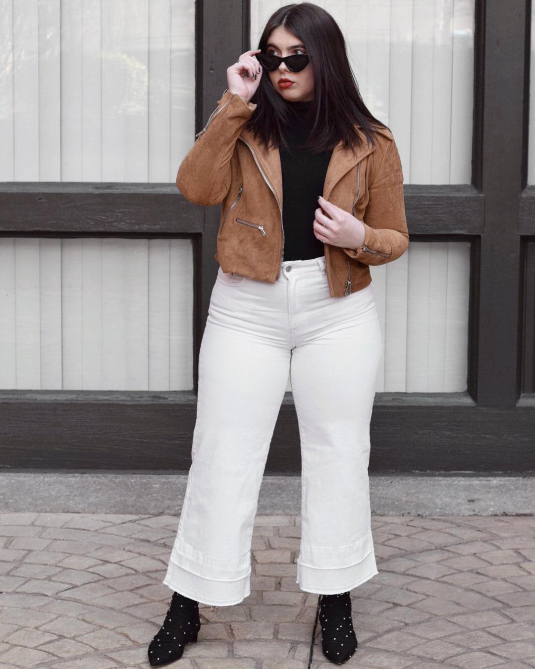 White Wide Leg Culottes With Suede Moto Jacket White Wide Leg Culottes With Suede Moto Jacket — Simple Culottes Outfits