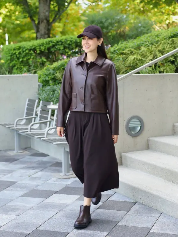 Brown Wide Leg Culottes With Leather Jacket Brown Wide Leg Culottes With Leather Jacket — Simple Culottes Outfits