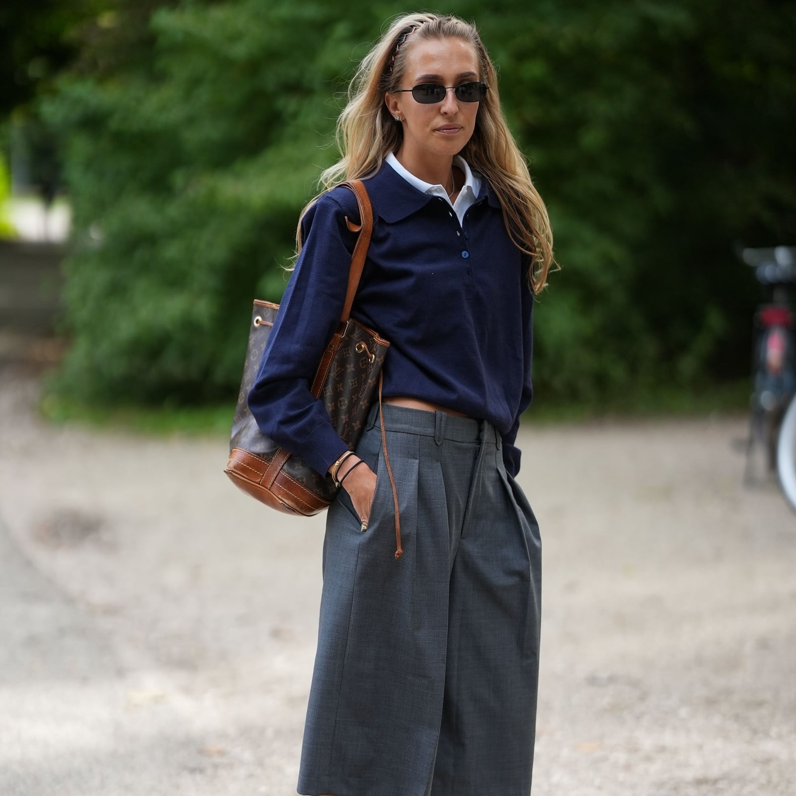 Gray Culottes With Layered Polo And Collared Shirts Gray Culottes With Layered Polo And Collared Shirts — Simple Culottes Outfits
