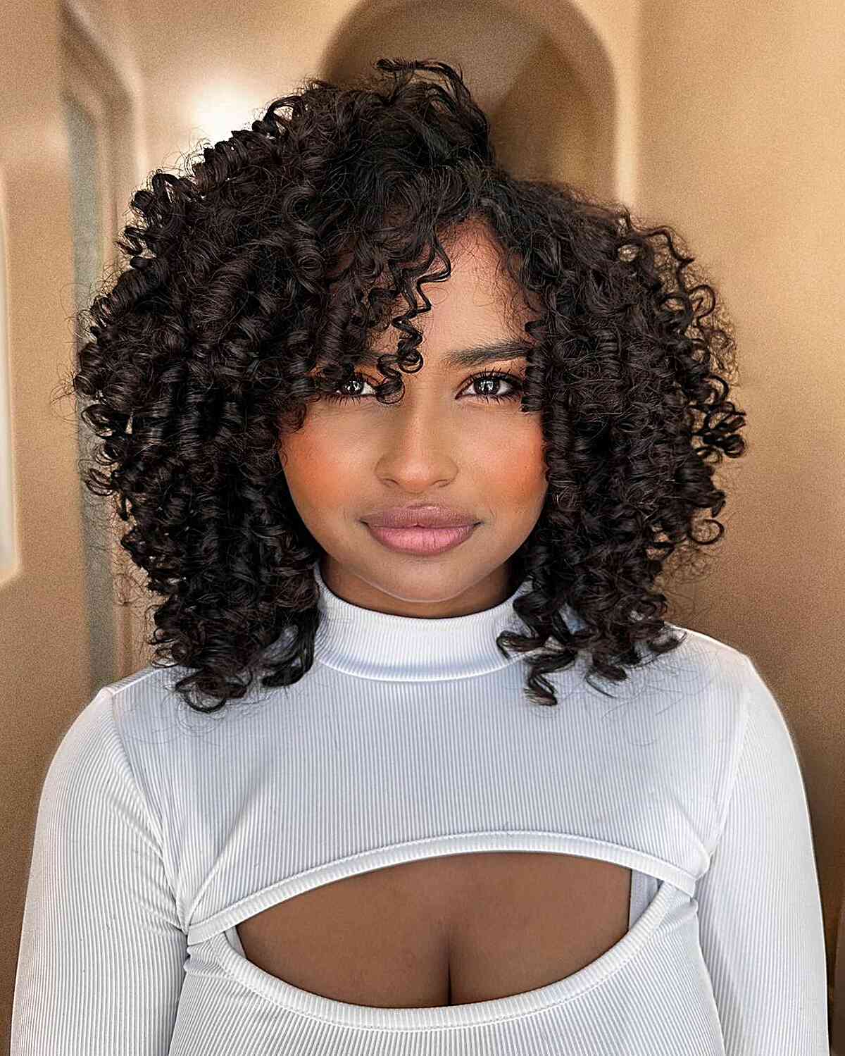 Collarbone Layered Lob Voluminous Curls Collarbone Layered Lob Voluminous Curls — Simple Curly Hair Layers