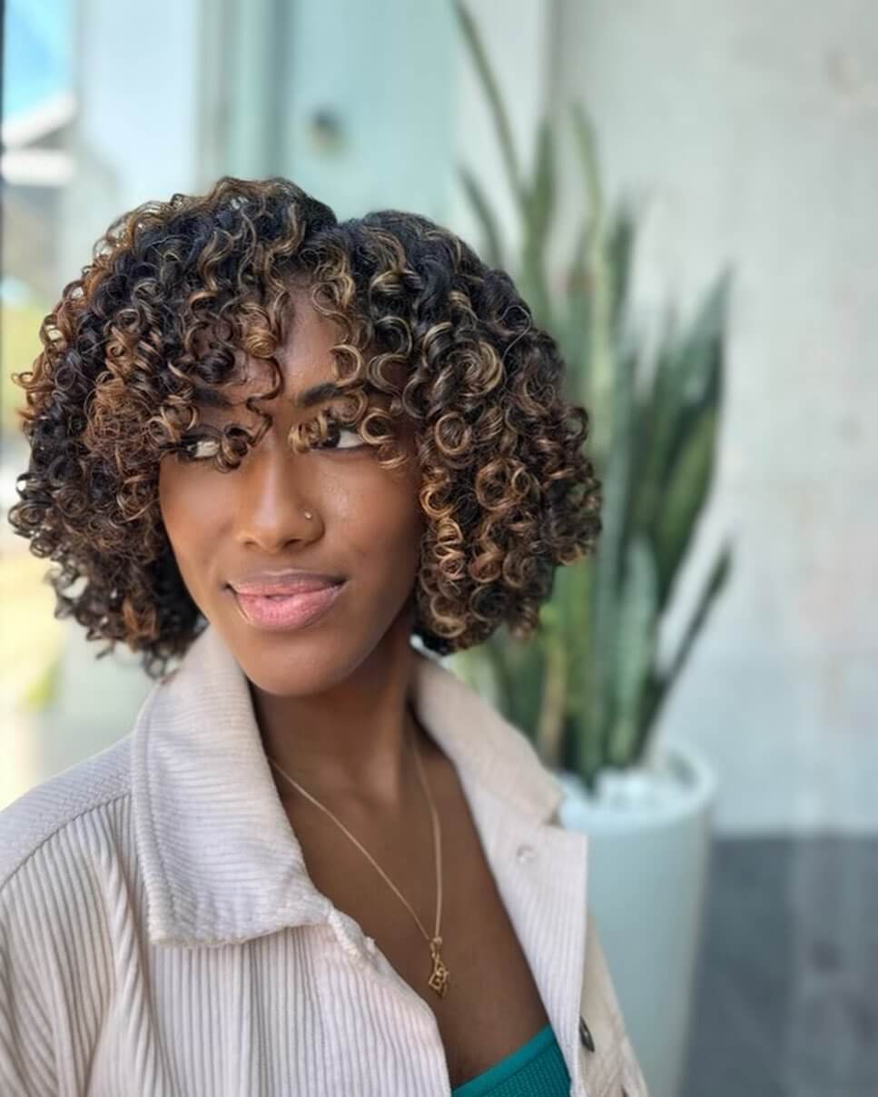 Chin Length Bob With Side-Swept Bangs And Blonde, Close-Up Take — Simple Curly Highlights
