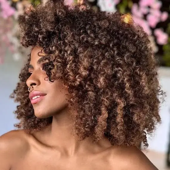 Collarbone Length Layers With Caramel Highlights, Wavy And Curly — Simple Curly Highlights