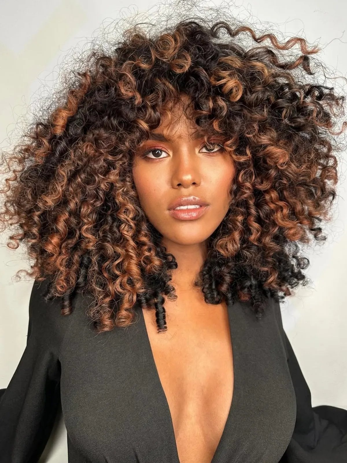 Shoulder Length Layers With Copper And Blonde Highlights — Simple Curly Highlights