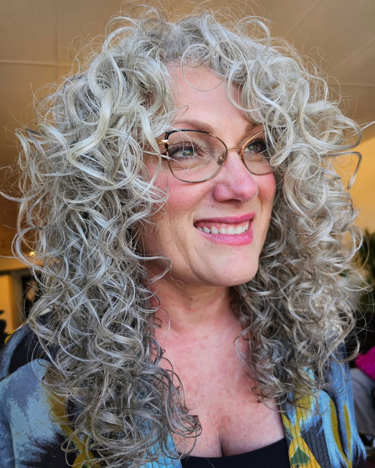 Mid-Back Shag With Wispy Bangs and Silver Blonde — Simple Curly Shag Haircut