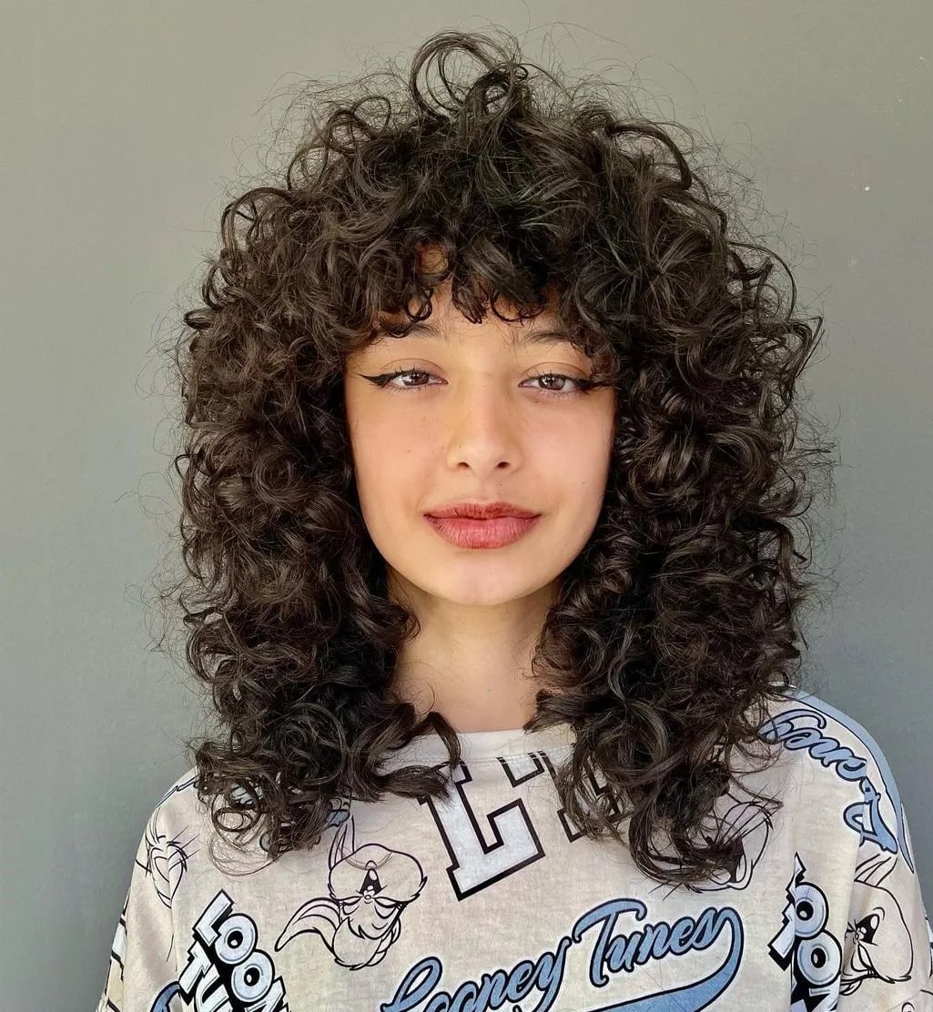 Shoulder Dark Brown Wolf Cut With Full Bangs Shoulder Dark Brown Wolf Cut With Full Bangs — Simple Curly Wolf Cut