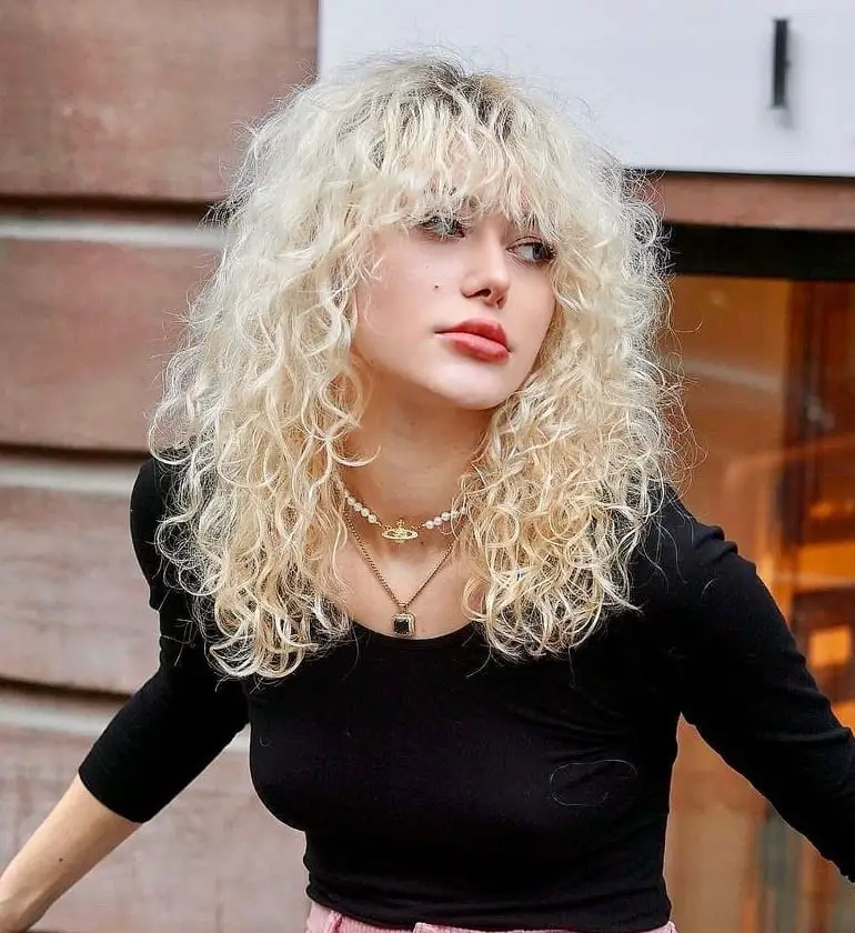 Shoulder Platinum Blonde Wolf Cut Shoulder Platinum Blonde Wolf Cut — Simple Curly Wolf Cut