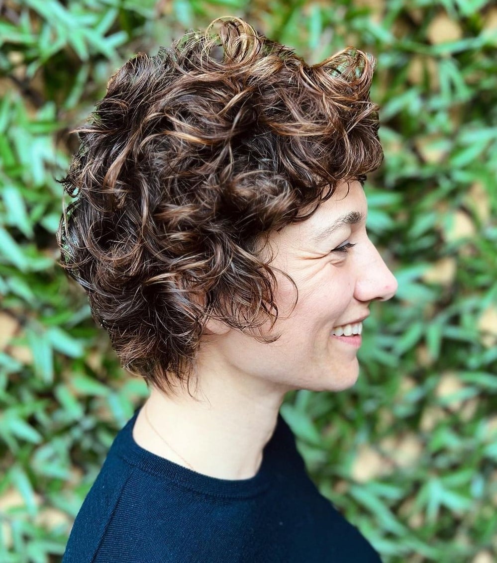 Shoulder Dark Brown Wolf Cut With Choppy Bangs, Short Shoulder Dark Brown Wolf Cut With Choppy Bangs, Short — Simple Curly Wolf Cut