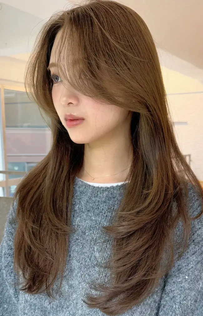 Mid-Back Medium Brown With Air Dried Texture, Straight Mid-Back Medium Brown With Air Dried Texture, Straight — Simple Curtain Bangs Long Hair