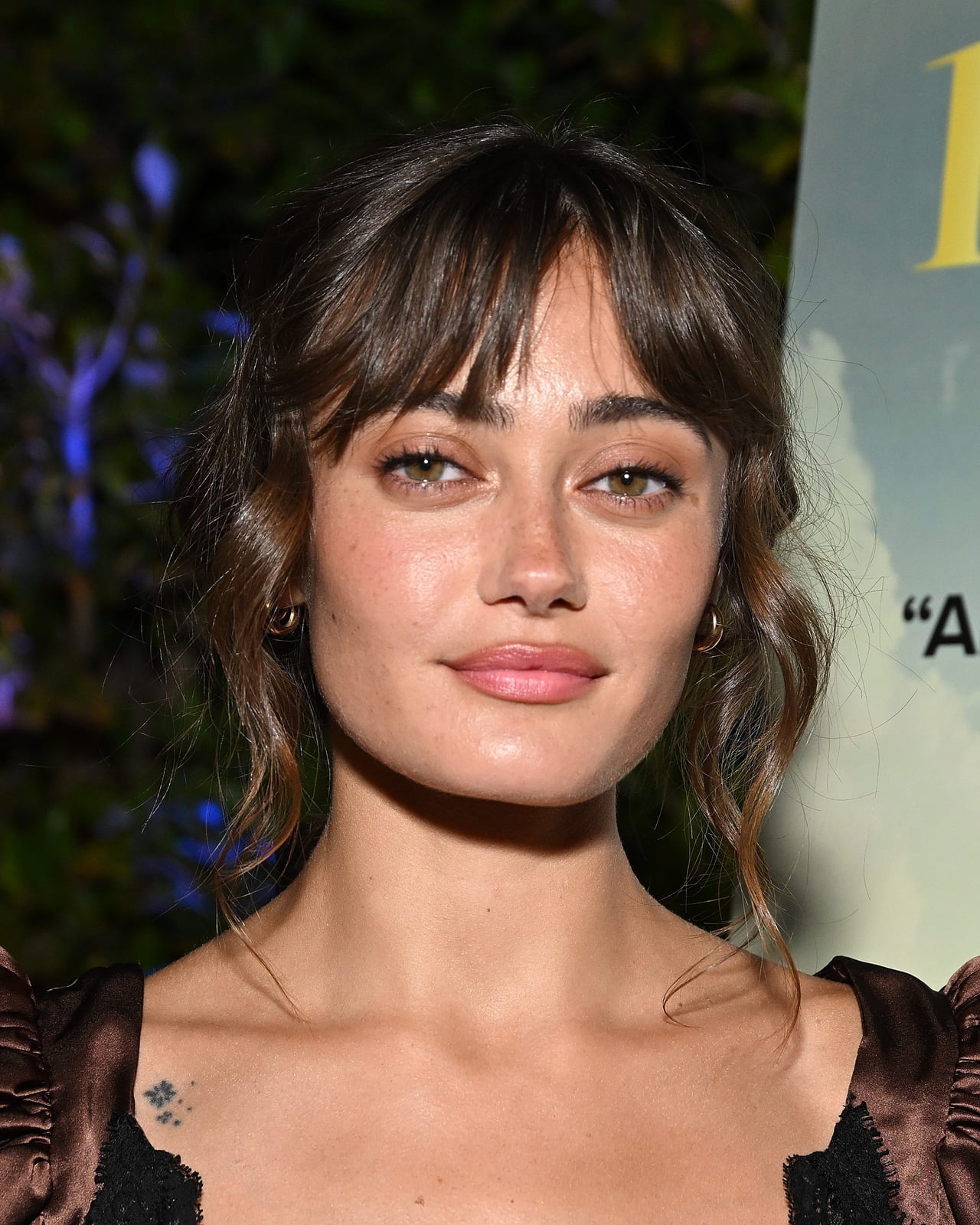 Chin Length Bob With Soft Waves, Wavy Chin Length Bob With Soft Waves, Wavy — Simple Curtain Bangs Short