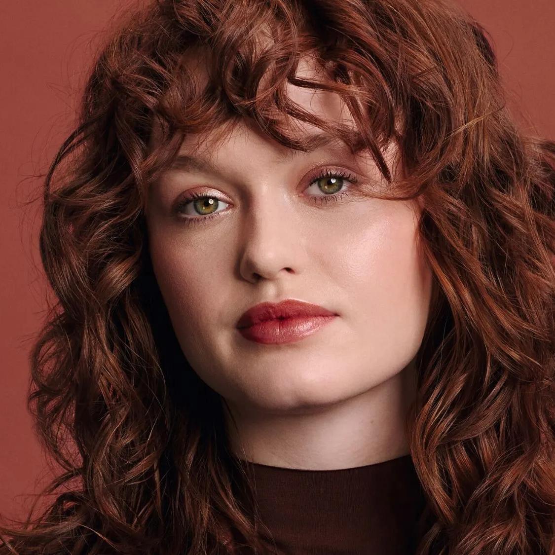 Polished Dark Auburn Blowout With Curtain Bangs Polished Dark Auburn Blowout With Curtain Bangs — Simple Dark Auburn Hair