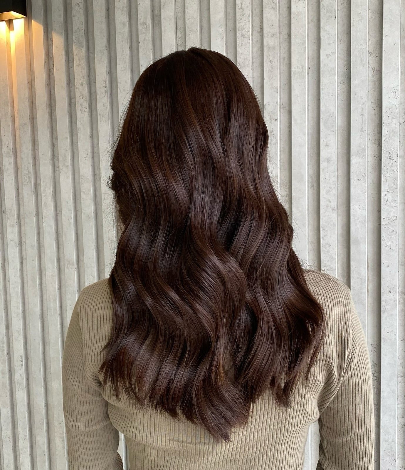 Dark Brown With Subtle Lighter Highlights Glossy Finish — Simple Dark Brown Highlights