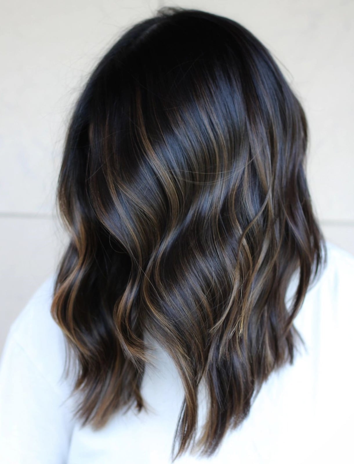 Black Hair With Subtle Dark Brown Highlights Black Hair With Subtle Dark Brown Highlights — Simple Dark Highlights